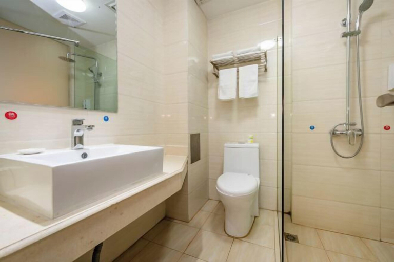 Bathroom 4, Yi Feng Bussiness Hotel, Kunming