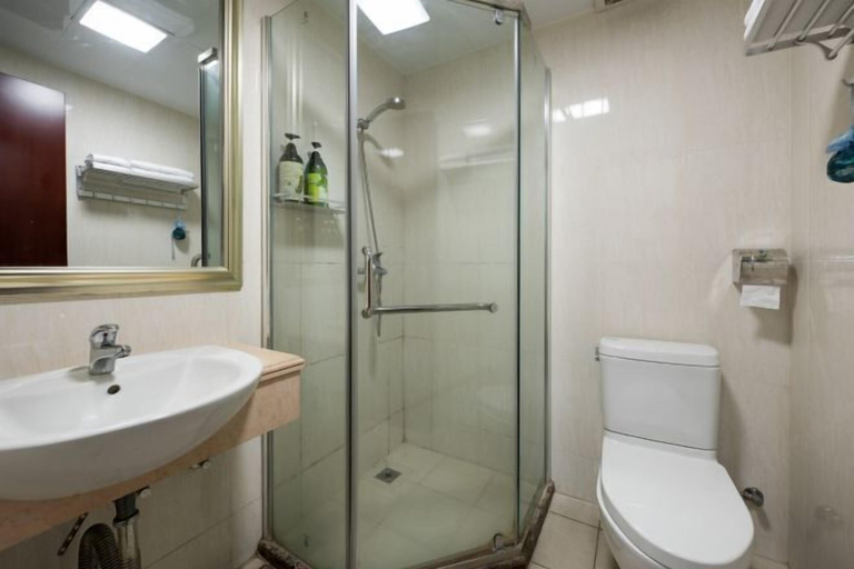 Bathroom 4, Huaji Apartment Hostel (Pazhou Complex), Guangzhou