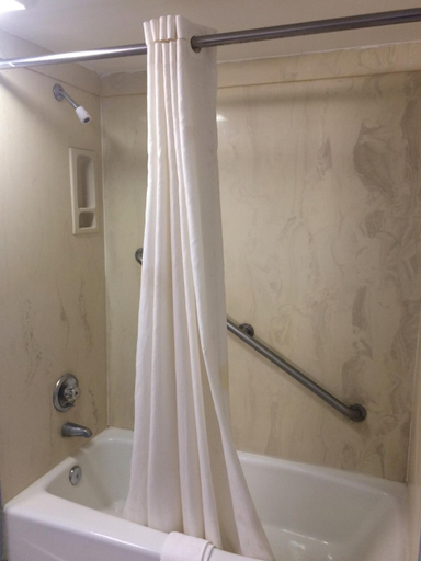 Bathroom 4, Gulf American Inns, DeKalb