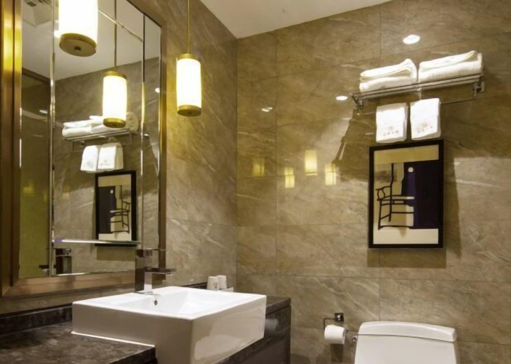Bathroom 4, CYTS Shanshui Fashion Hotel (Chibi Railway Station), Xianning