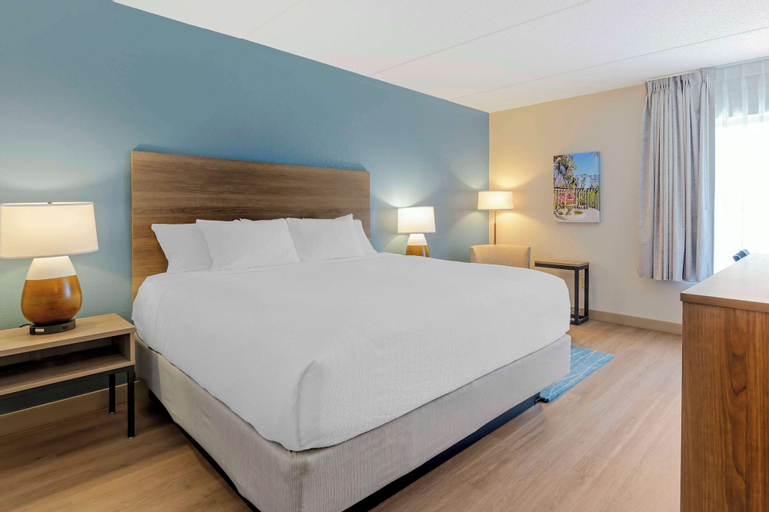 Bedroom 12