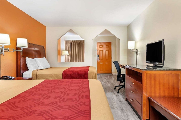 Bedroom 2, Americas Best Value Inn And Suites Lafayette, Walker