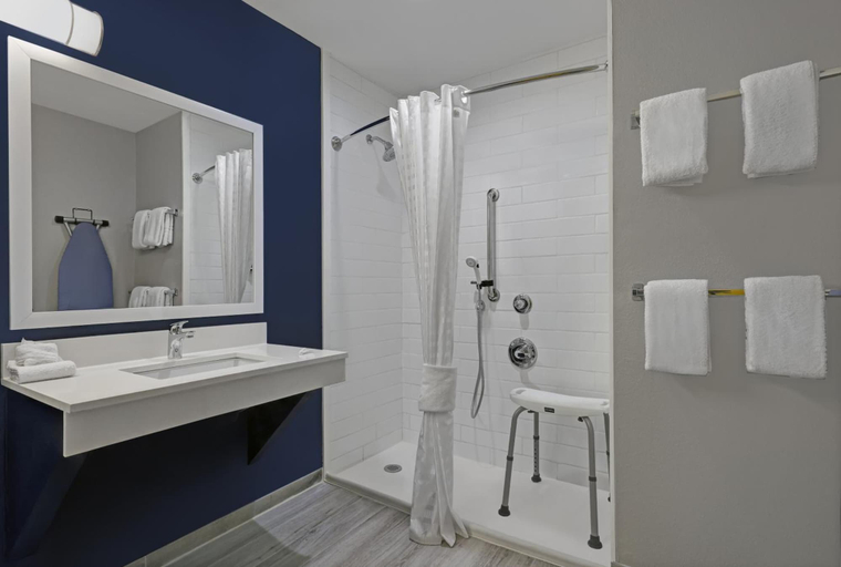 Bathroom 5, Atrea Inn Amarillo, Potter