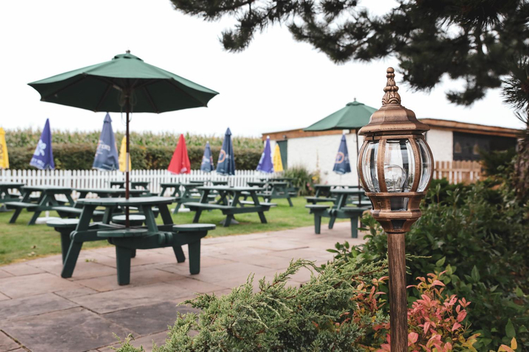 Others 4, Three Horseshoes Inn, Herefordshire