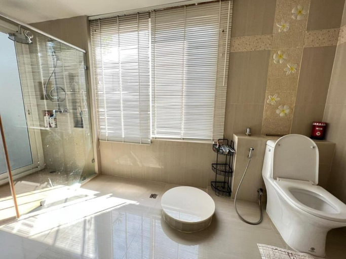 Bathroom 5, RIM Chaam By RoomQuest, Cha-Am
