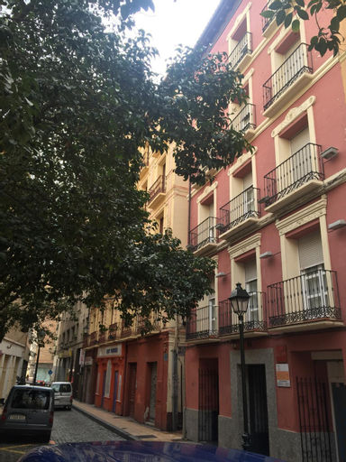 Apartamentos Auhabitat Zaragoza, edificio de apartamentos turisticos, Zaragoza