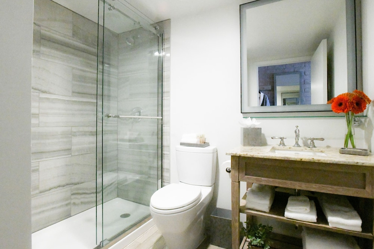 Bathroom 4, Snow King Resort, Teton
