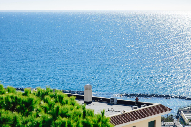 Exterior & Views 2, Boscobello Seaview Apartment, Imperia