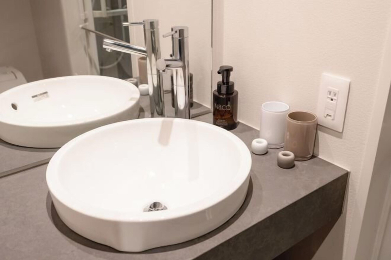Bathroom 4