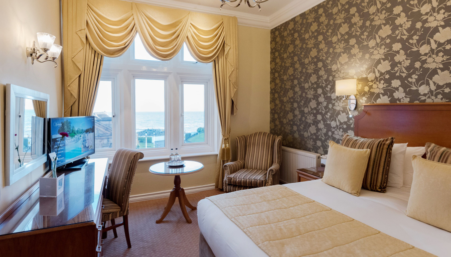 Bedroom 3, The Victoria Hotel & Source Spa, Devon