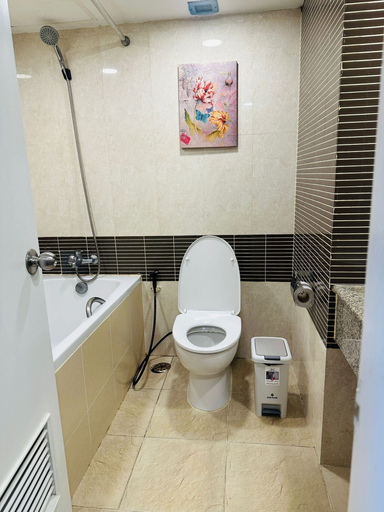 Bathroom 5, Omni Tower Sukhumvit Nana - Direct, Khlong Toey