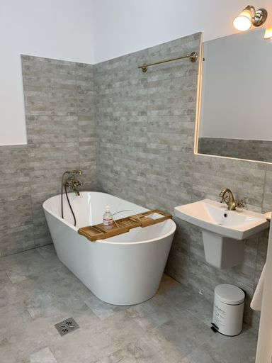 Bathroom 3, 1793 Margarethengasse Guesthouse, Sibiu