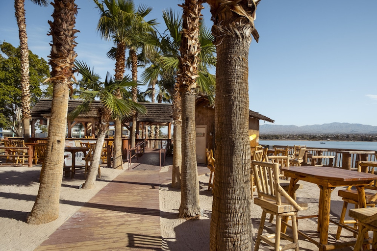 Food & Drinks 4, The Nautical Beachfront Resort, Mohave