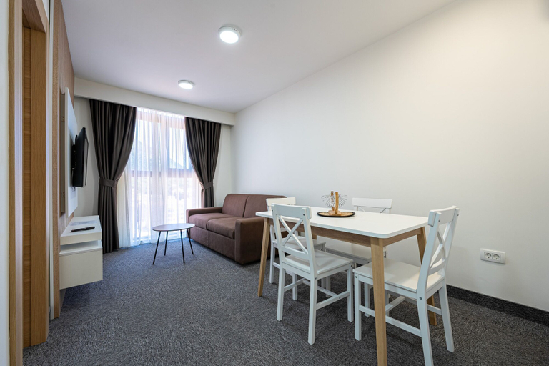 Others 5, Rooftop Apartments & Rooms
