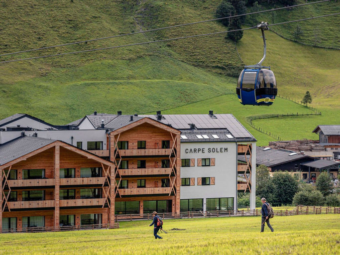 Exterior 5, Large Apartment With Balcony & Terrace on Ski Slope, Zell am See