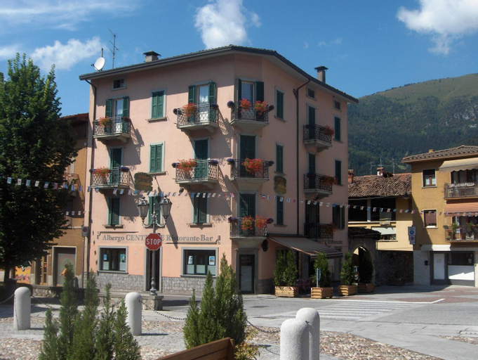 Albergo Centrale, Bergamo