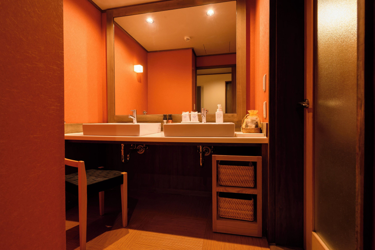 Bathroom 5, Tamaya Ryokan, Ueda