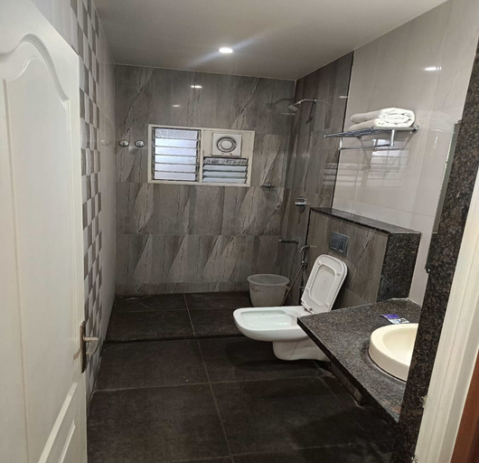 Bathroom 3, Navaratna Delight , Coimbatore