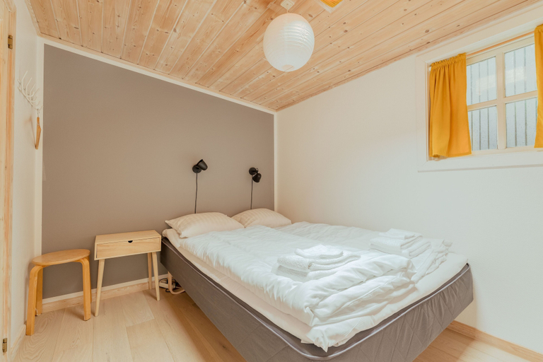 Bedroom 2, Calm & Cozy | Scenic Village | Nature, Kvívík