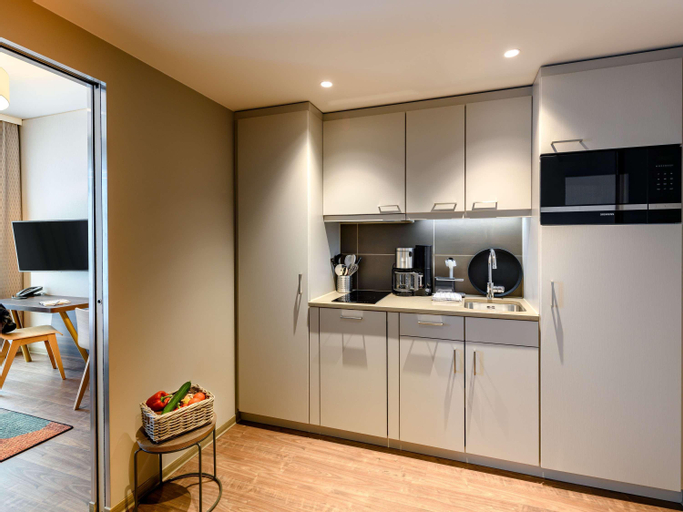 Dining Room 15