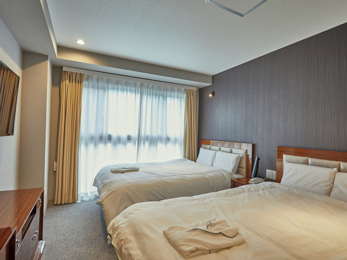 Bedroom 12