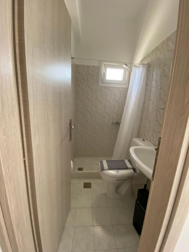 Bathroom 3, Alkyon Hotel, South Aegean