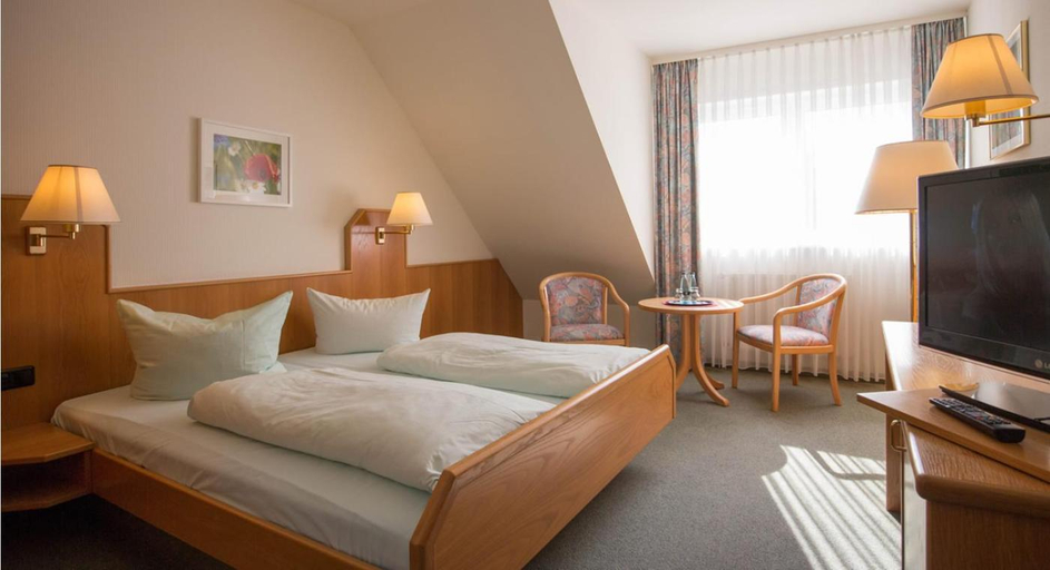 Bedroom 2, Ruser's Hotel, Plön