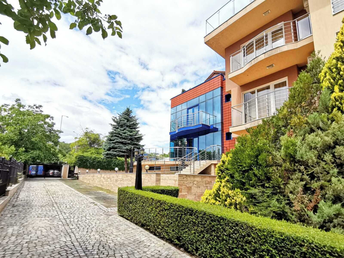 Exterior & Views 2, Twins Palace Apart Hotel, Varna