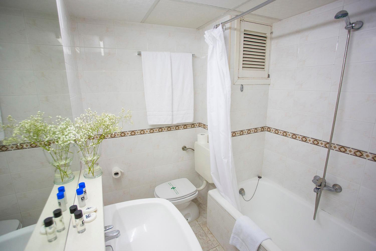 Bathroom 4, Gandia Playa, Valencia