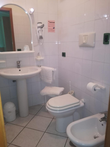 Bathroom 4, Zilema, Cosenza
