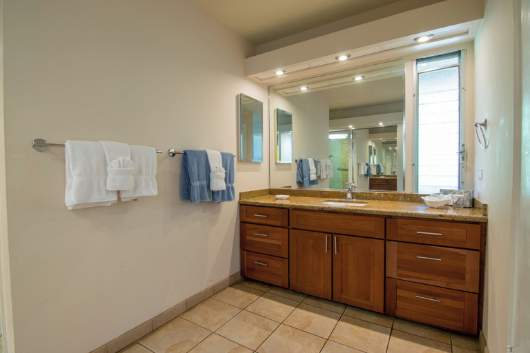 Bathroom 5, Kaanapali Maui at the Eldorado by OUTRIGGER, Maui