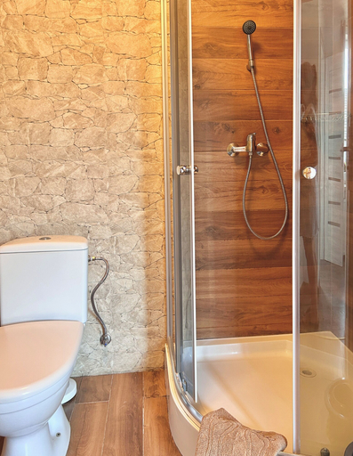 Bathroom 3, Apartamenty Golf Dyndeby, Bornholm
