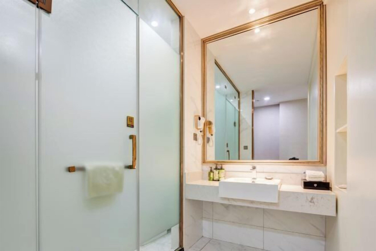 Bathroom 4, Jiuzhou International Hotel, Tongchuan