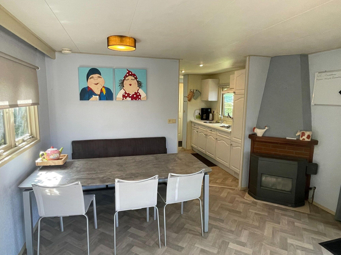 Others 4, Uden Chalet With Scenic Terrace, Uden