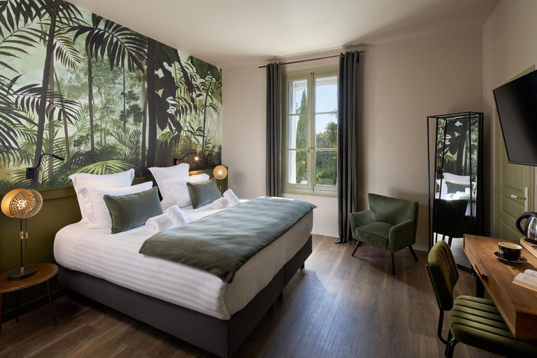 Bedroom 3, Hotel Saint-Alban, Hérault
