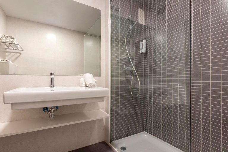 Bathroom 4, Hotel Palia La Roca                                                             , Málaga