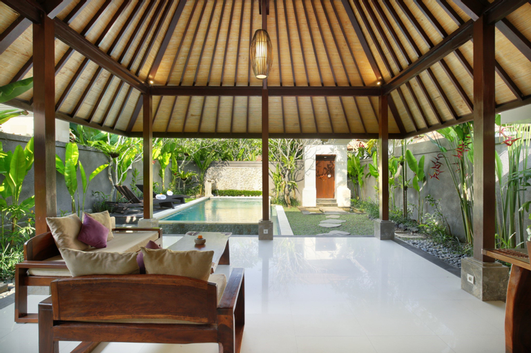 Swimming Pool 9