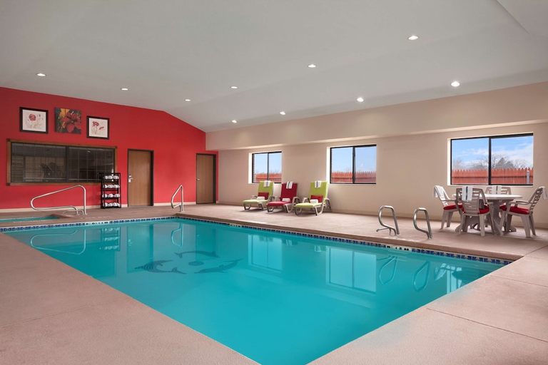 Sport & Beauty 3, Wingate by Wyndham Lubbock TX South, Lubbock