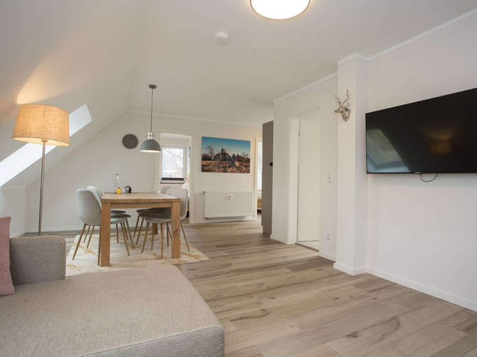 Dining 2, Helle und Moderne Wohnung in Neuastenberg, Hochsauerlandkreis
