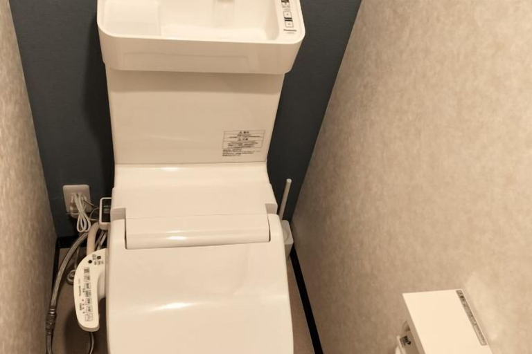 Bathroom 28