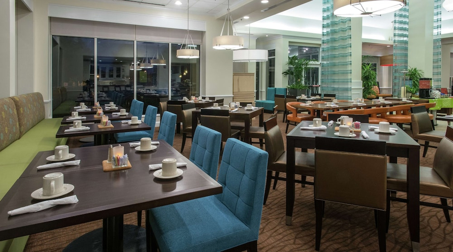 Food & Drinks 4, Hilton Garden Inn Macon / Mercer University, Bibb