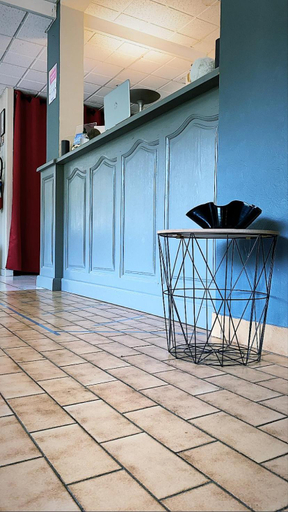 Public Area 2, Le Brunet, Cantal