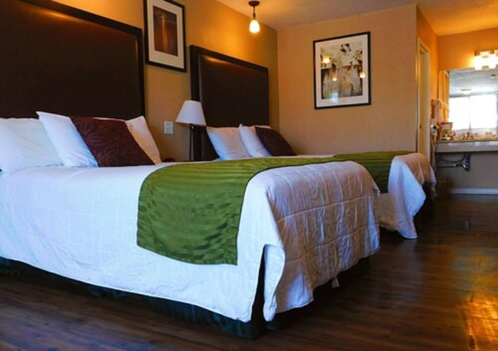 Bedroom 2, Laramie Valley Inn, Albany