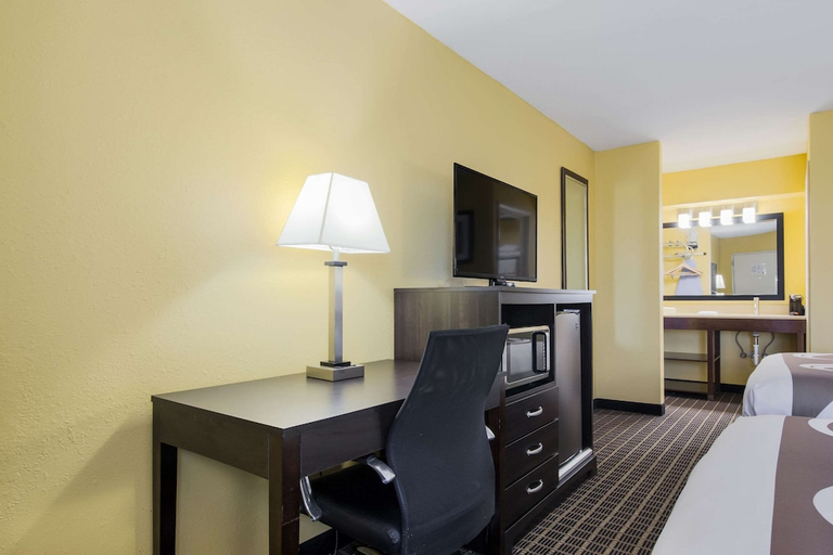 Bedroom 3, Quality Inn London North, Laurel