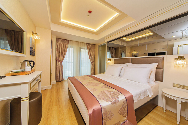 Bedroom 4, Grand Naki Hotel, Fatih