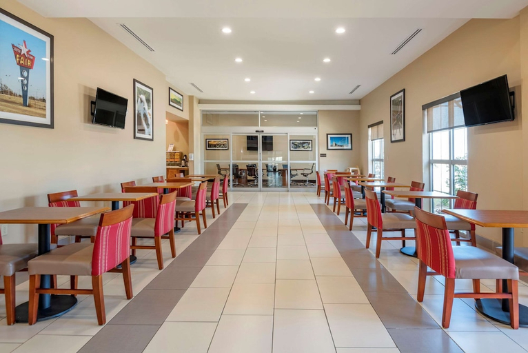 Food & Drinks 4, Comfort Suites Lubbock TX, Lubbock