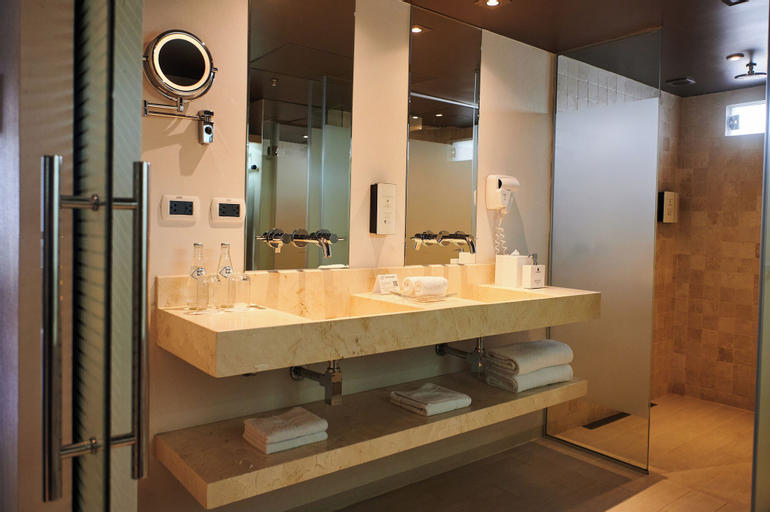 Bathroom 3