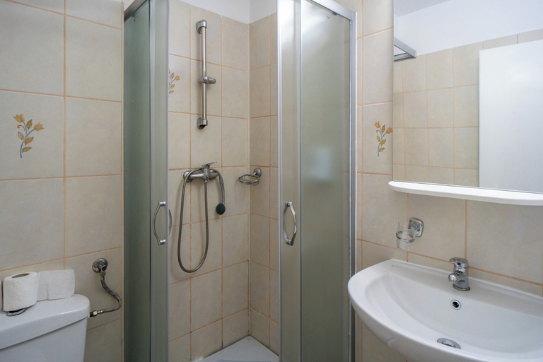 Bathroom 4, City Hotel Bucharest, Municipiul Bucuresti