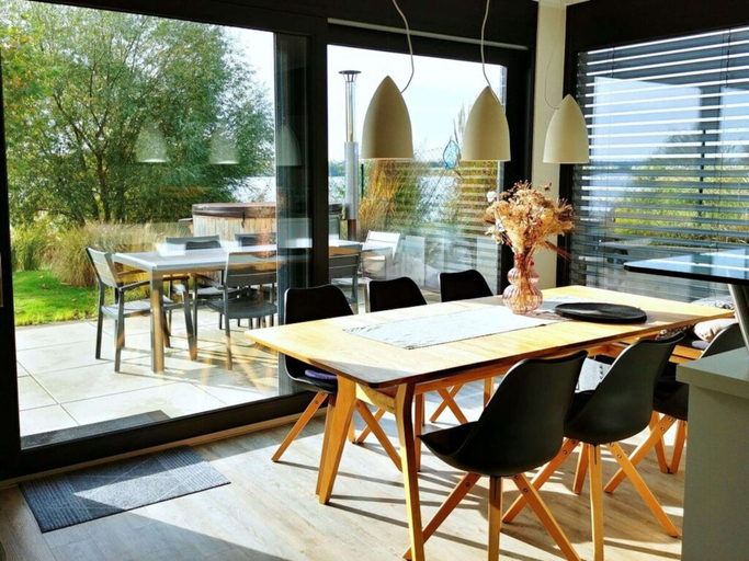 Dining 5, Holiday House House on Muhlfeldsee, Nordsachsen