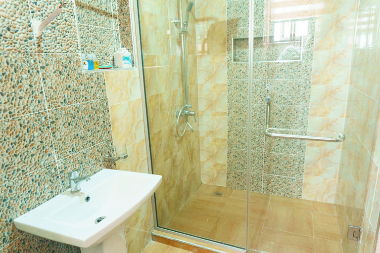Bathroom 3, Rolarz Resorts & Hotel, Ikpoba-Okha